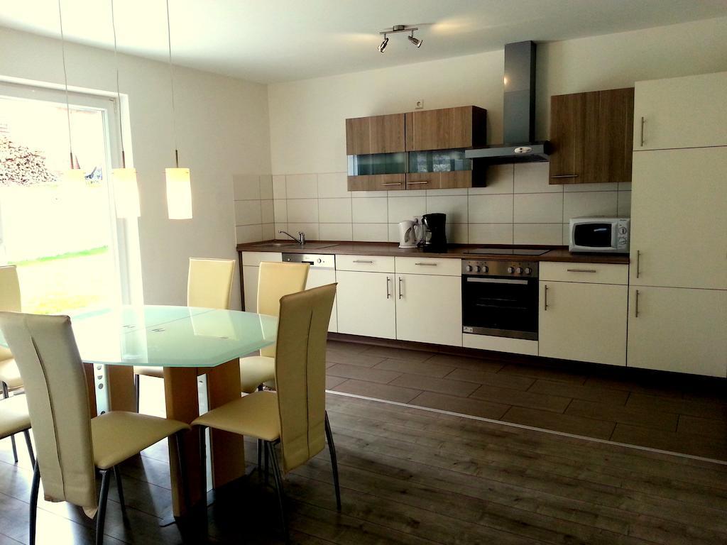 גונצבורג Ferienwohnung Hess חדר תמונה